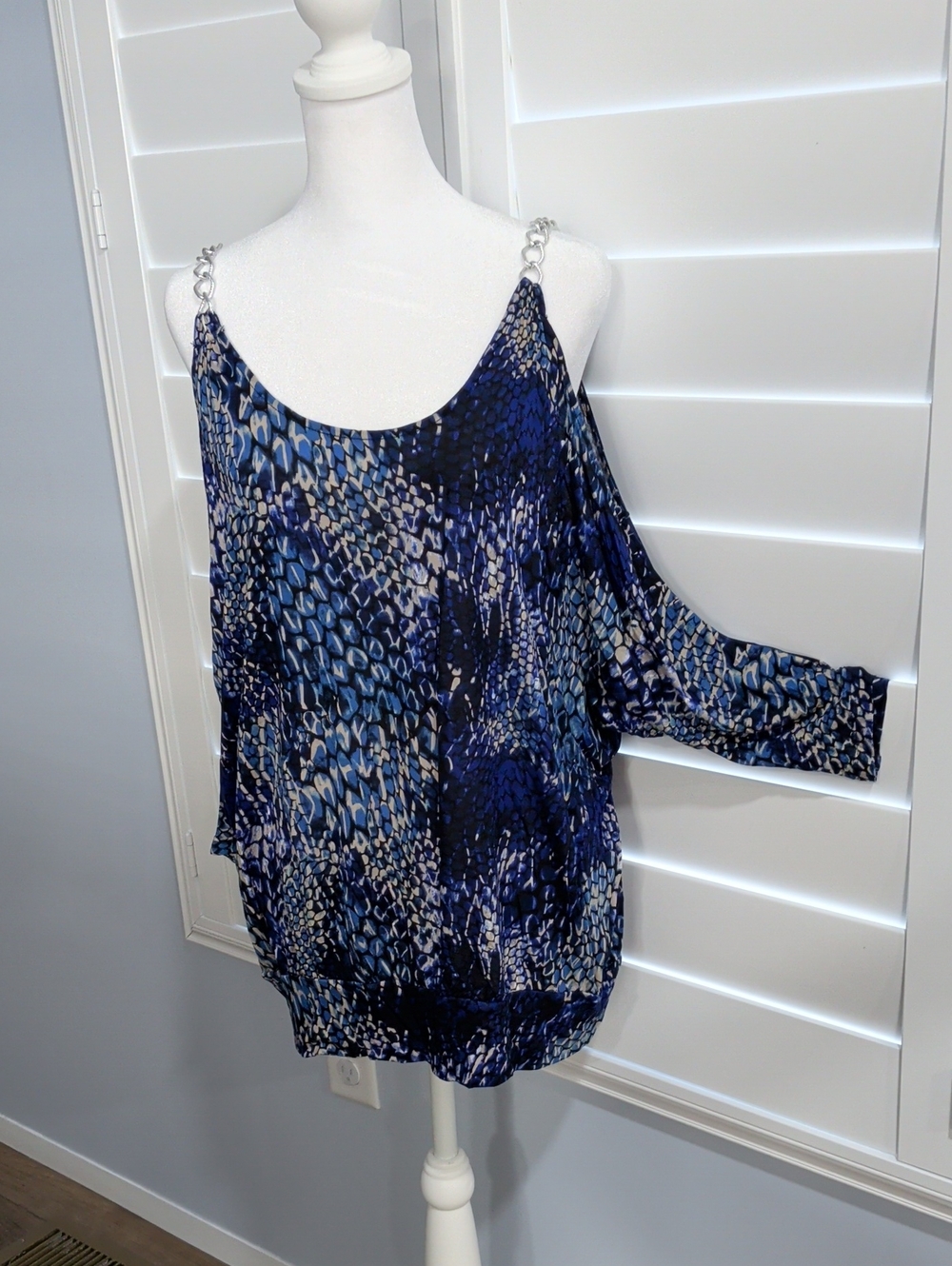 INC International Concepts Blue Cold-Shoulder Chain-Strap Top